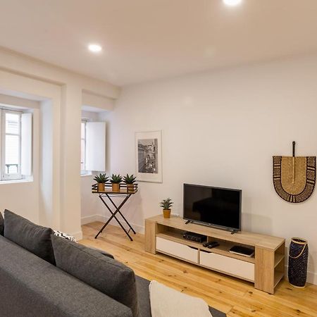 Alfama Chic Penabuquel Apartment ลิสบอน ภายนอก รูปภาพ