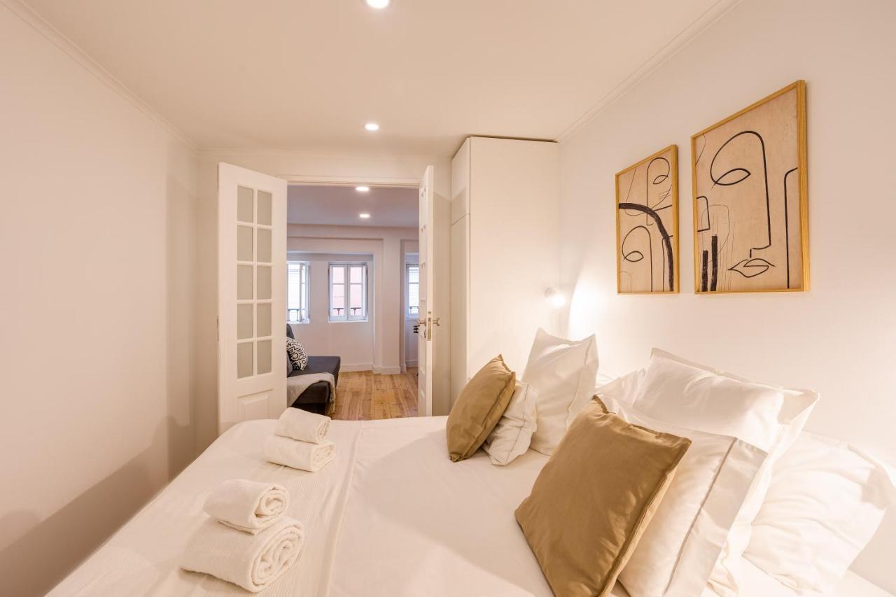 Alfama Chic Penabuquel Apartment ลิสบอน ภายนอก รูปภาพ
