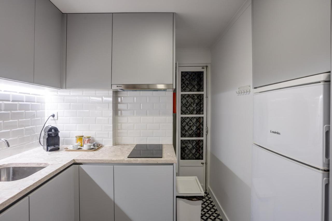 Alfama Chic Penabuquel Apartment ลิสบอน ภายนอก รูปภาพ